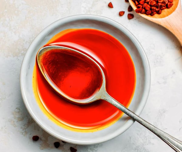 What is delicious and nutritious cooking oil with red annatto oil?